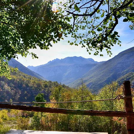 Near Paklenica1 아파트 셀리네